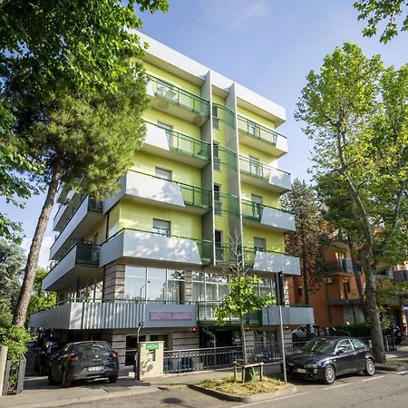 Hotel Mamy Ріміні Екстер'єр фото